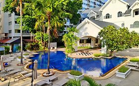 Pooh Beach Resort & Spa